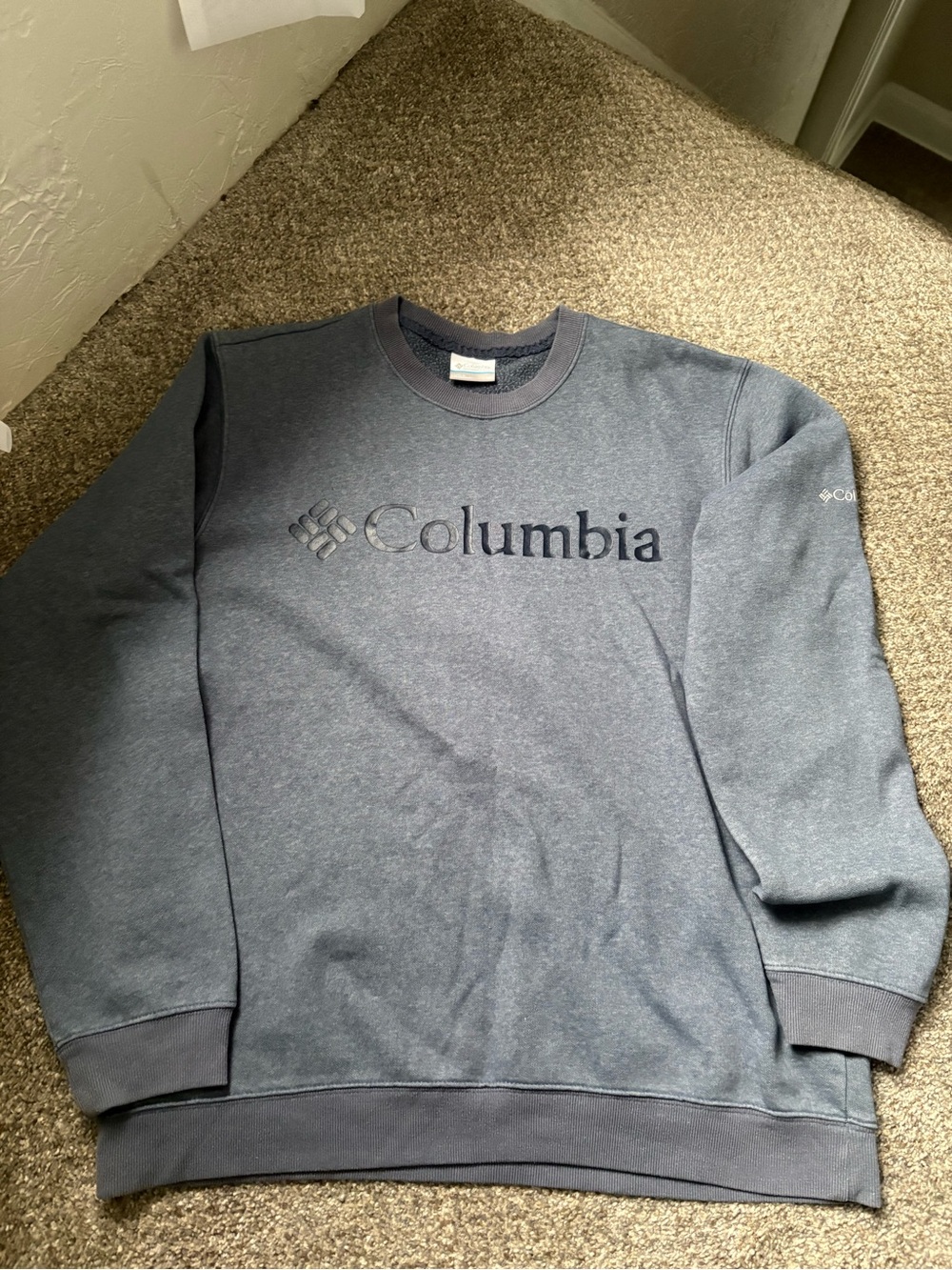 Columbia Men's Crewneck Sweatshirt - Dark Gray Navy Logo
